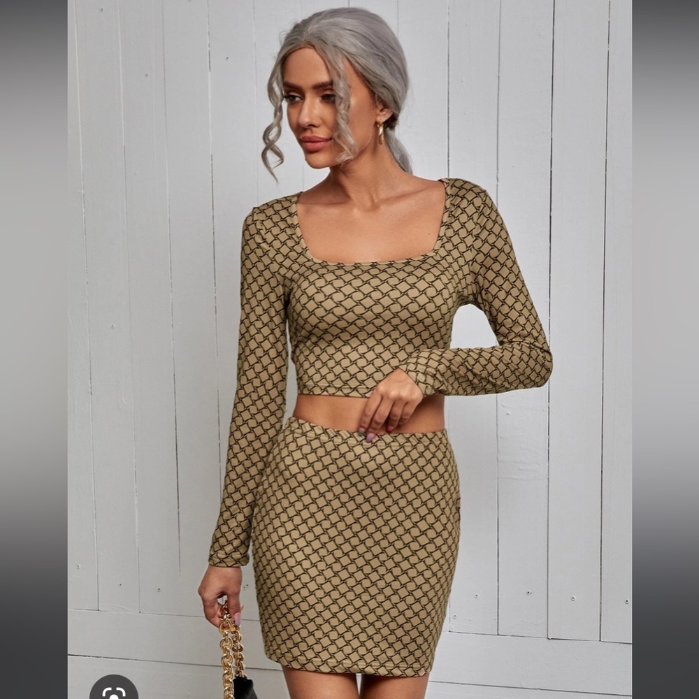 scoop neck geo crop tee shein bodycon skirt set beige brown